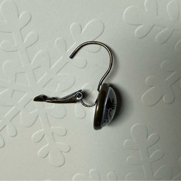 ❄️ Sale! NEW Merry Christmas Holiday Leverback Antique Bronze & Glass Earrings - Picture 4 of 8